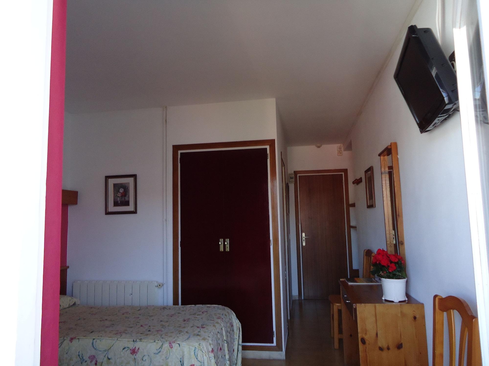 Hostal Magnolia Lloret de Mar Exteriör bild