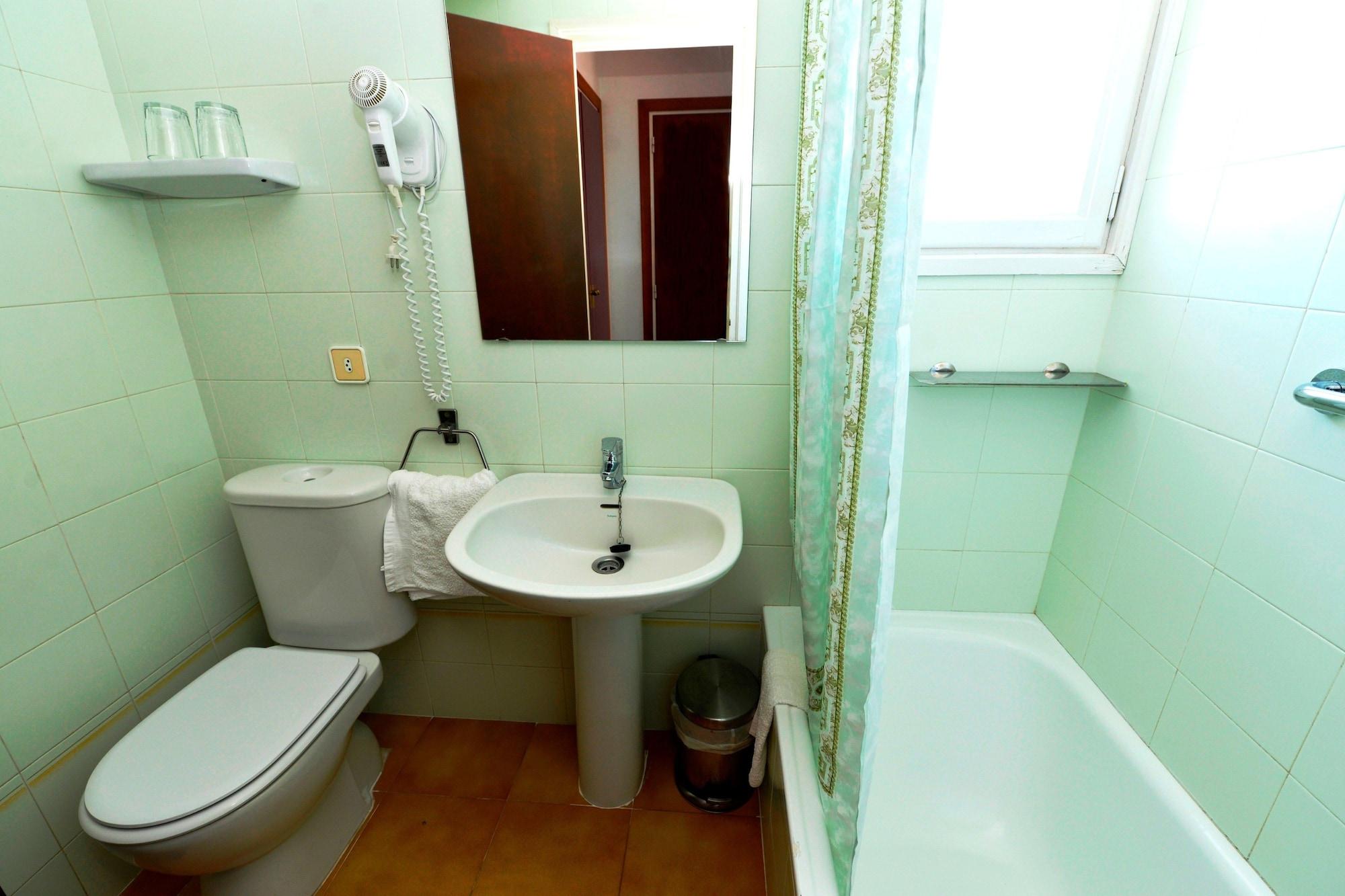 Hostal Magnolia Lloret de Mar Exteriör bild