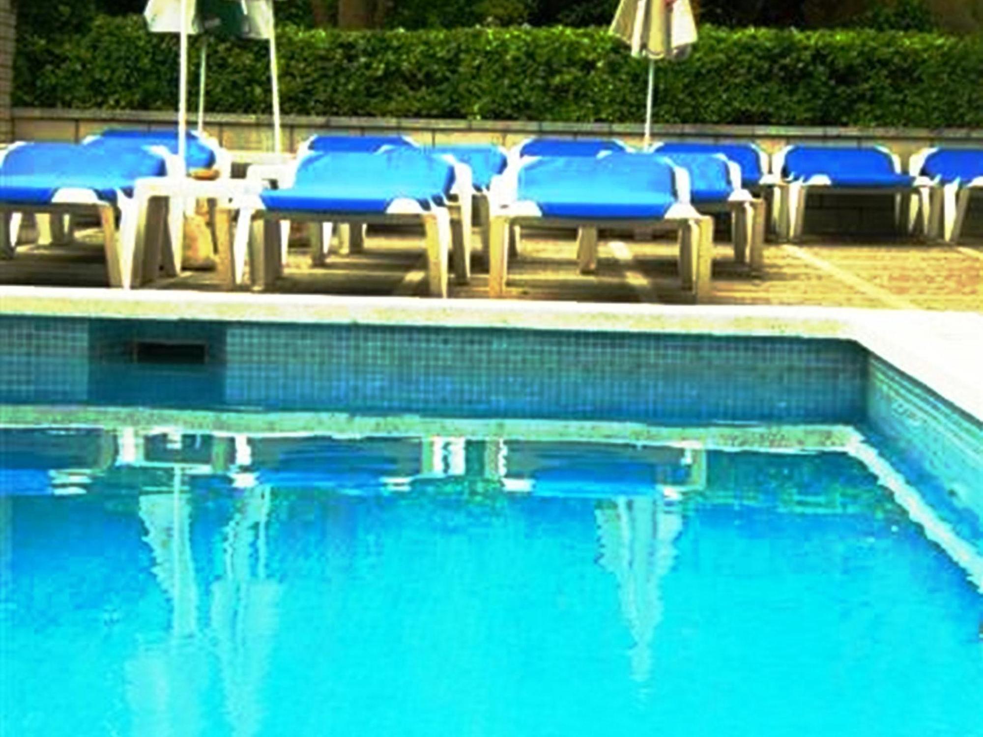 Hostal Magnolia Lloret de Mar Exteriör bild