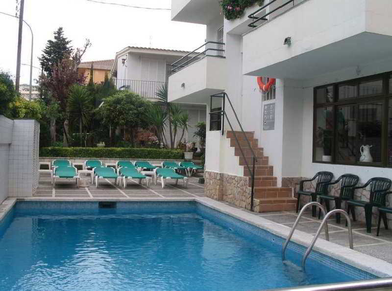 Hostal Magnolia Lloret de Mar Exteriör bild