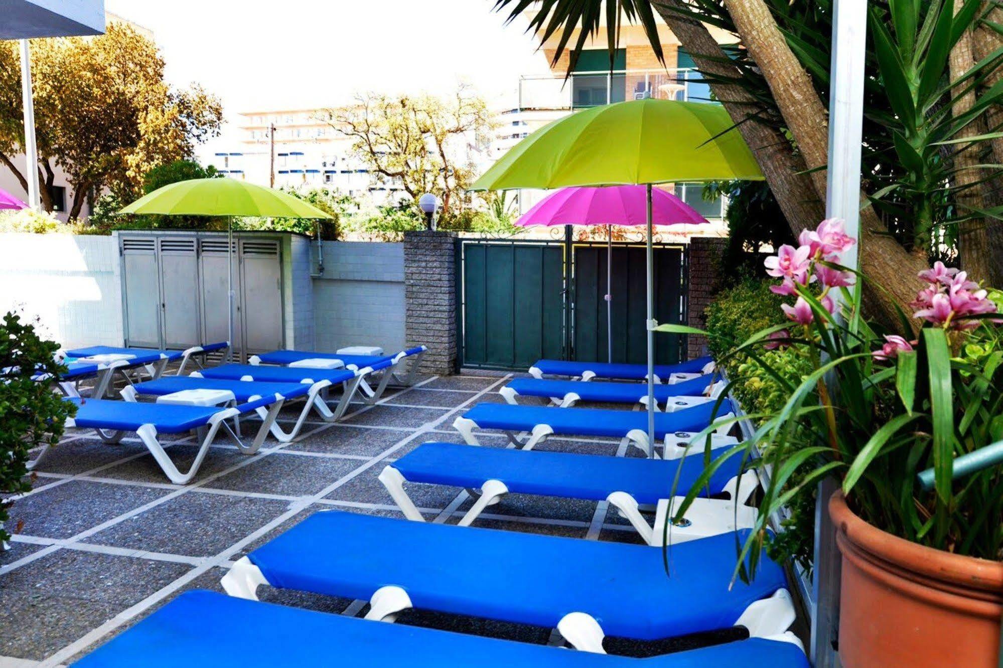 Hostal Magnolia Lloret de Mar Exteriör bild