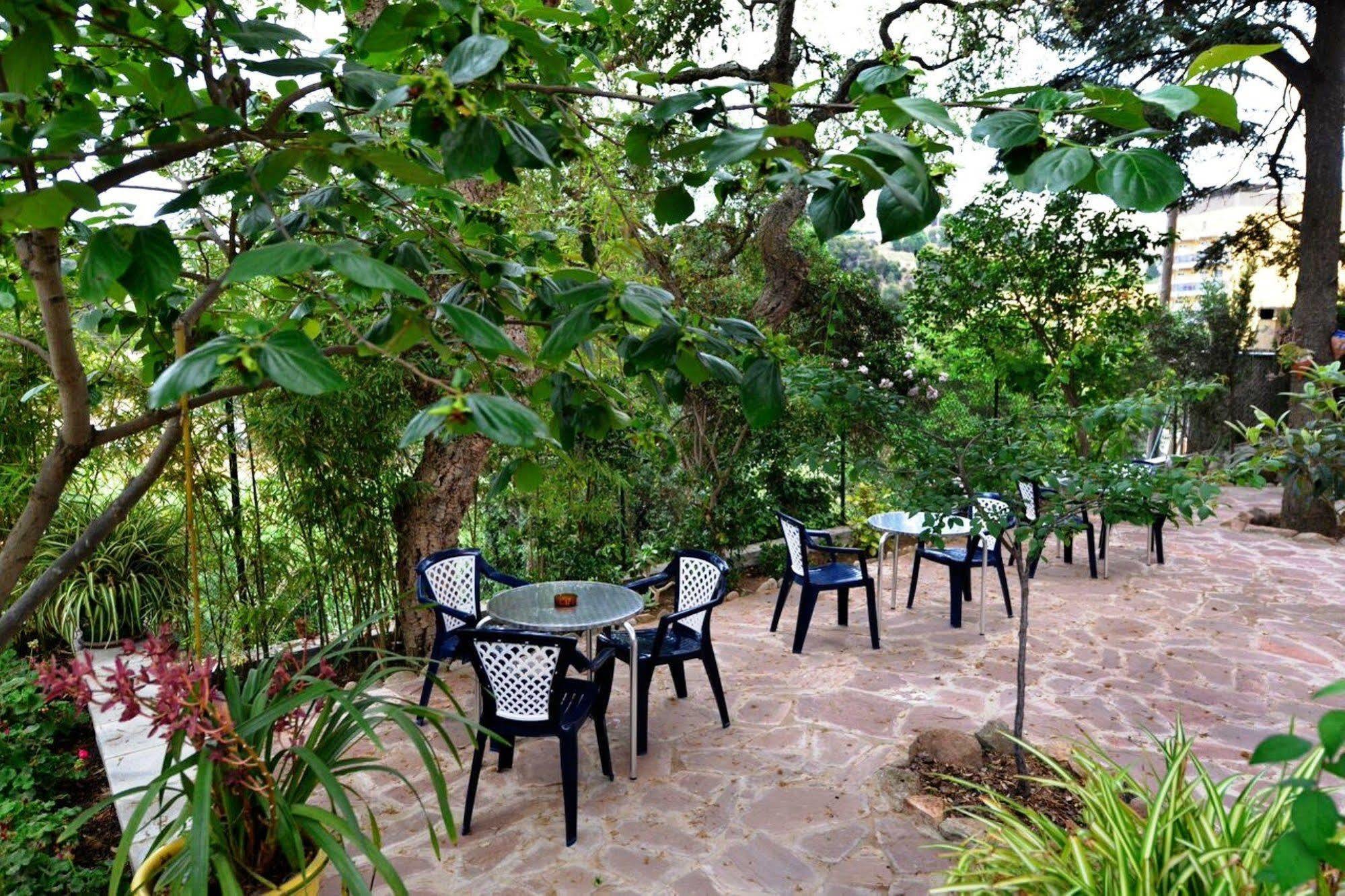 Hostal Magnolia Lloret de Mar Exteriör bild