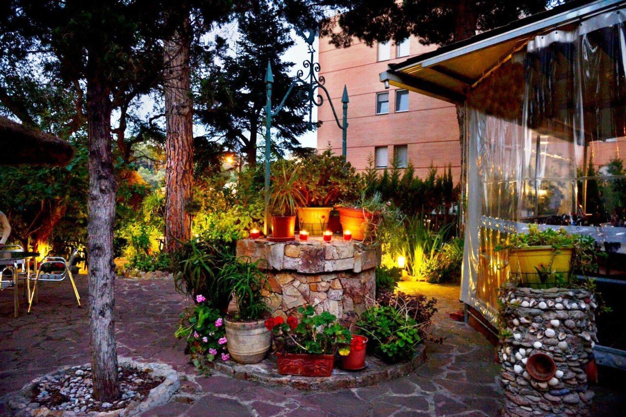 Hostal Magnolia Lloret de Mar Exteriör bild
